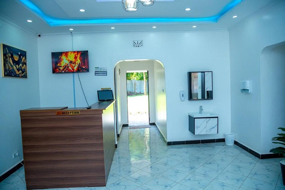 Hotel The Lit Gardens Kisumu Exterior foto