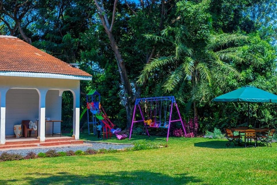Hotel The Lit Gardens Kisumu Exterior foto